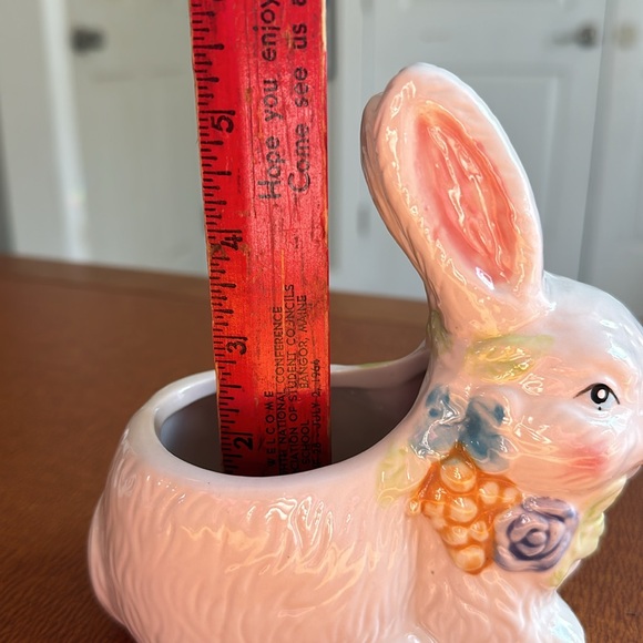 Vintage Bunny Planter - Picture 5 of 5